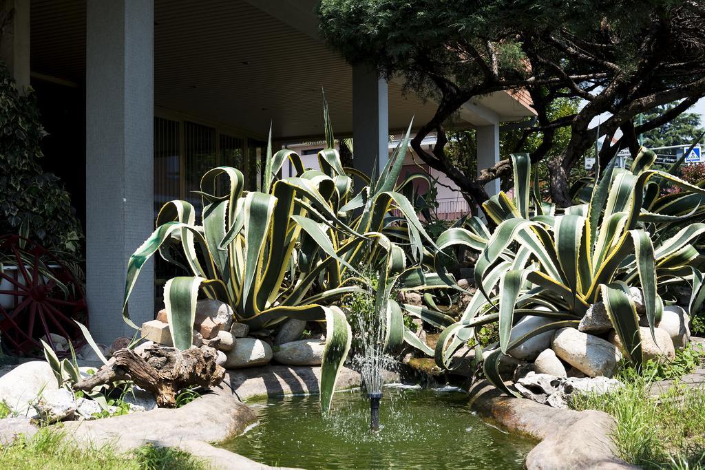 Rooms Villa Bergamo Airport Scanzorosciate Exterior foto
